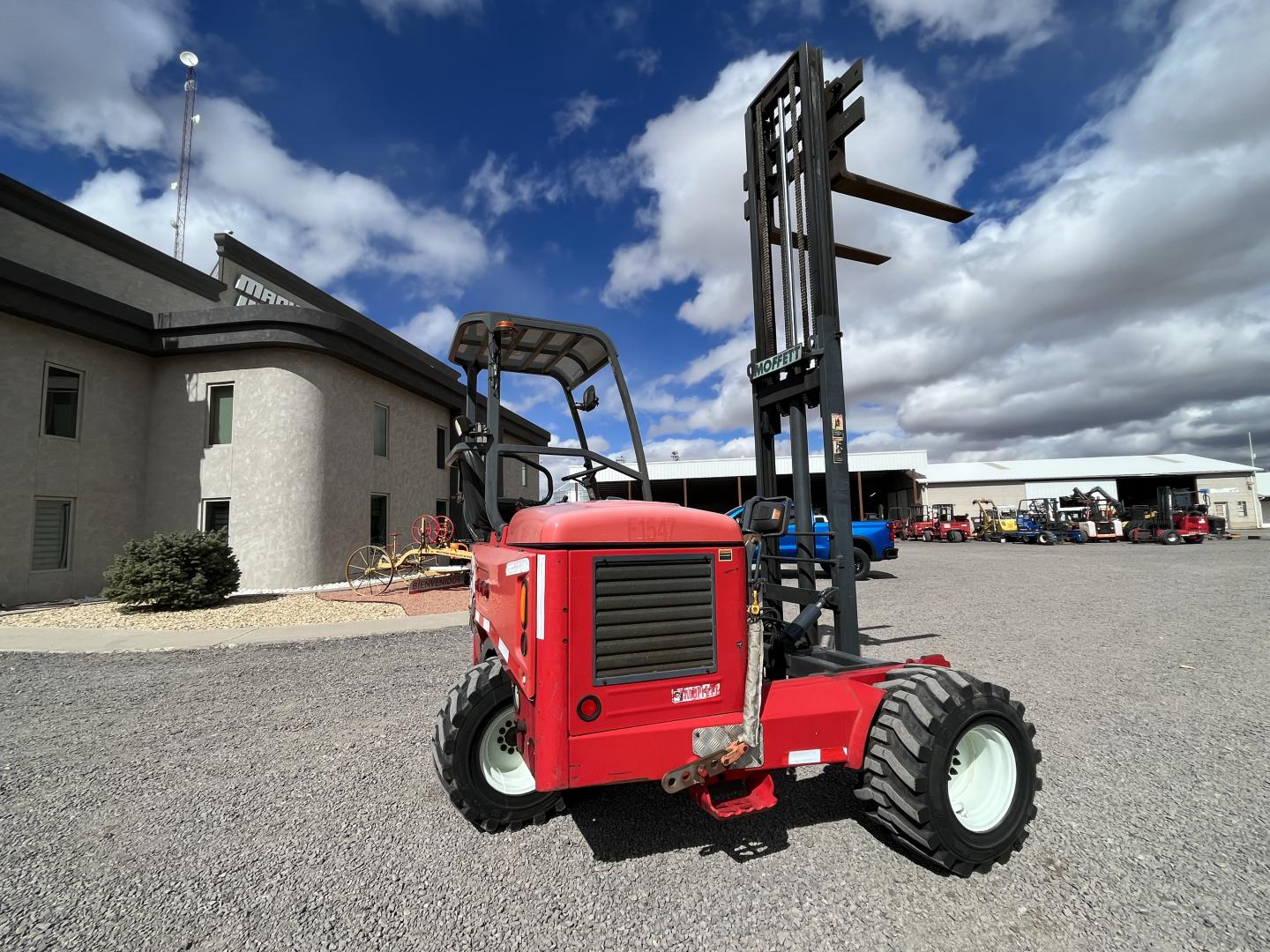 ./imagenes/INVOICE/2019/17403/MONTACARGAS MOFFETT M55 (3).JPG